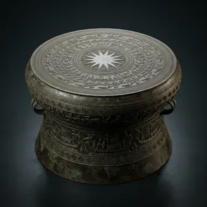 trống đồng Đông Sơn với hoa văn chi tiết
